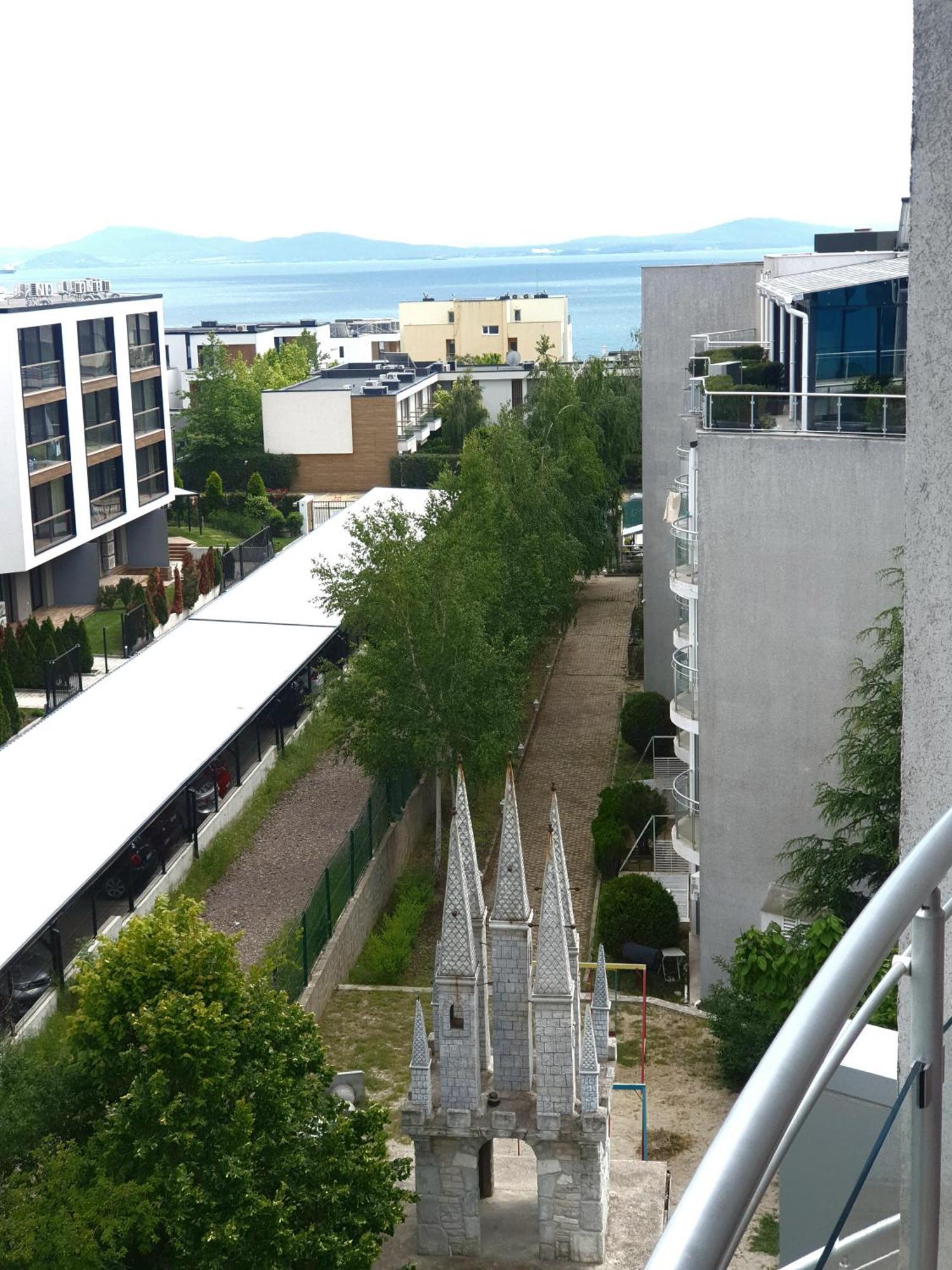 Elena'S Lux Aparthotel - Town & Sea View - Atlantis Spa Sarafovo Exterior foto
